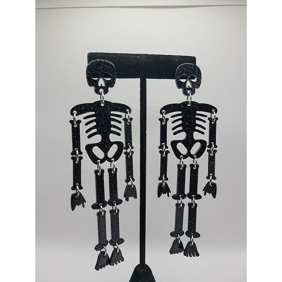Vintage Earrings Pierced Stud Post Skeleton Articulated Halloween Jewelry - Picture 1 of 10